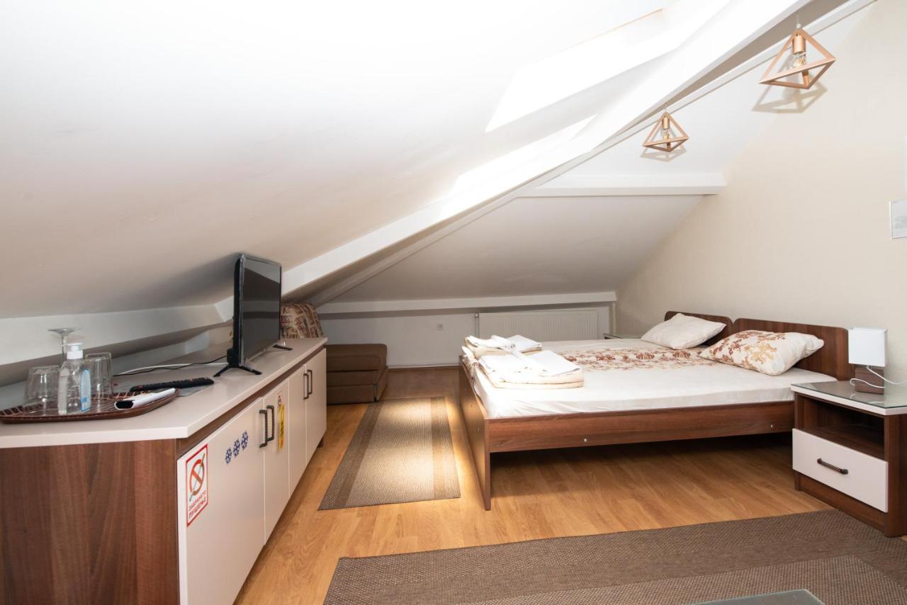 ביטולה Stone Bridge Apartments מראה חיצוני תמונה
